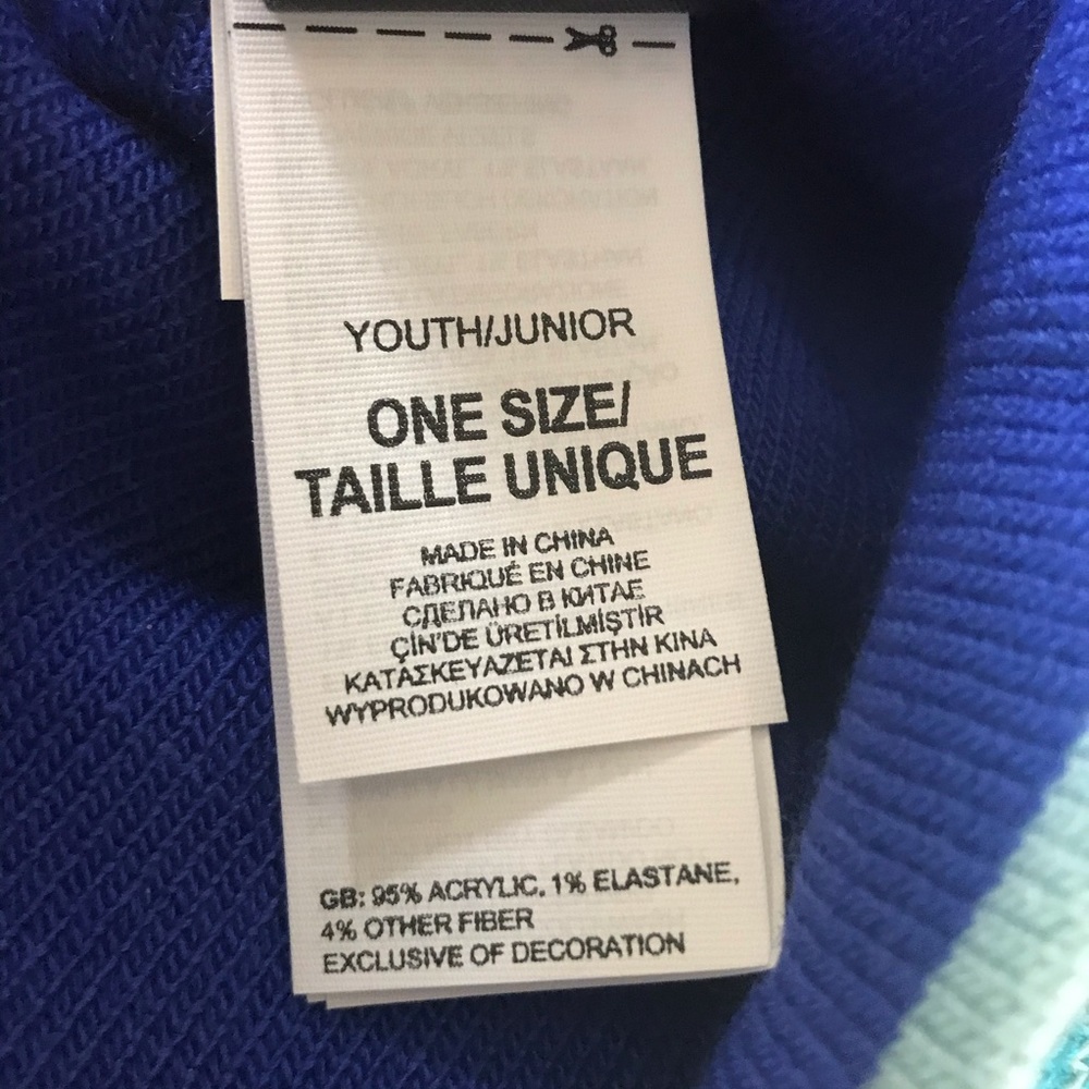 The North Face Youth Reversible Beanie Cap New - Picture 9 of 11